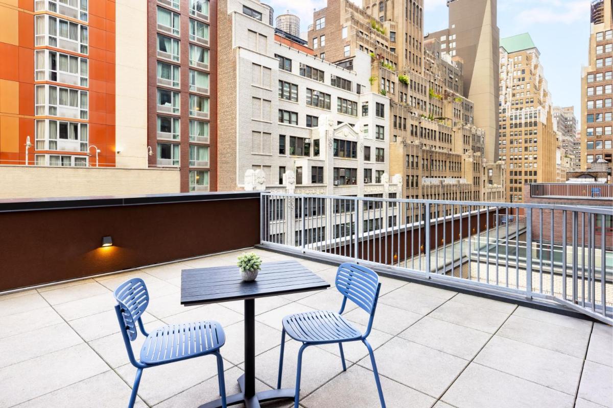 SpringHill Suites by Marriott New York Manhattan/Times Square South - image 6