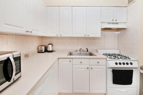 Corporate Suites on Upper East Side - image 10
