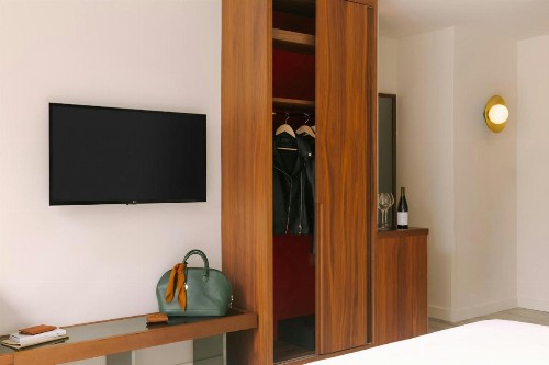 Hotel Henri - image 13