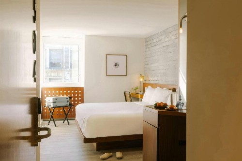 Hotel Henri - image 17