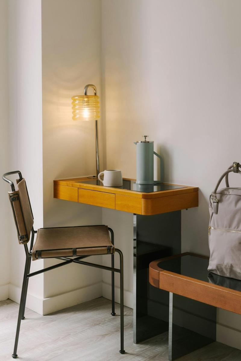 Hotel Henri - image 6