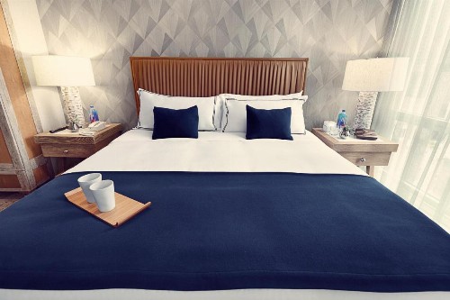 Artezen Hotel - image 16