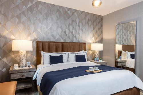 Artezen Hotel - image 42