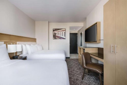 DoubleTree by Hilton New York Times Square South - image 17