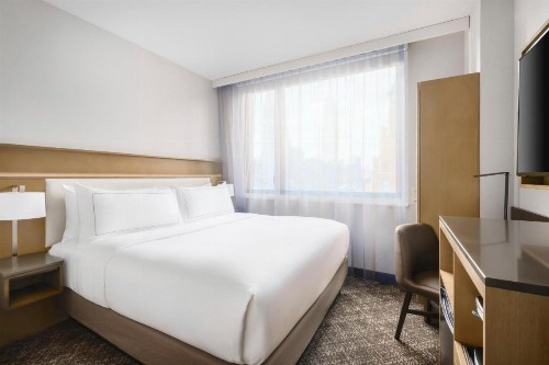 DoubleTree by Hilton New York Times Square South - image 24