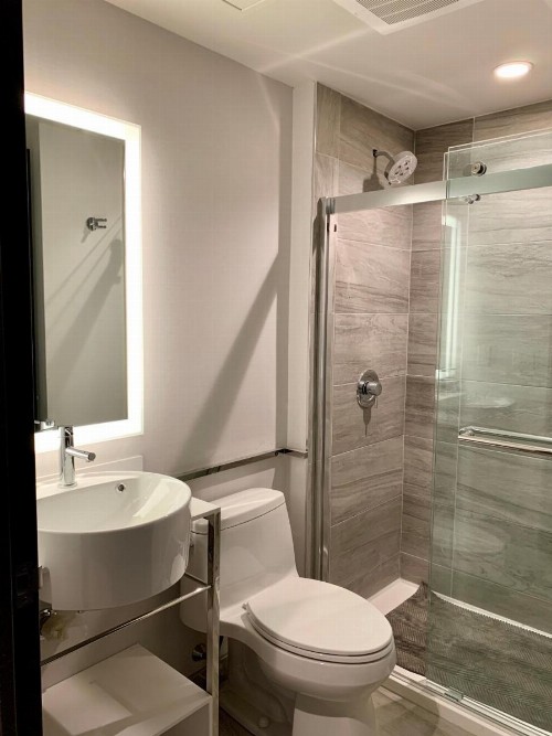 DoubleTree by Hilton New York Times Square South - image 26