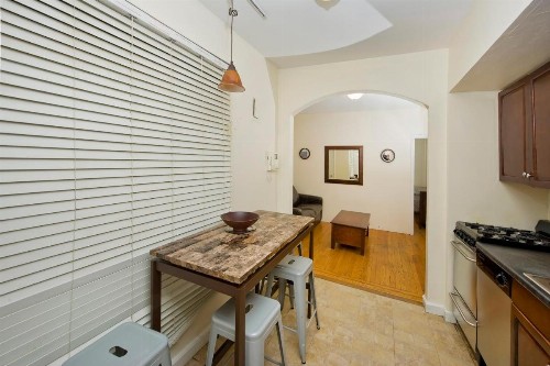 Grand Central Suites - image 7