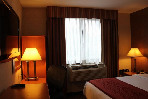 Bellerose Inn