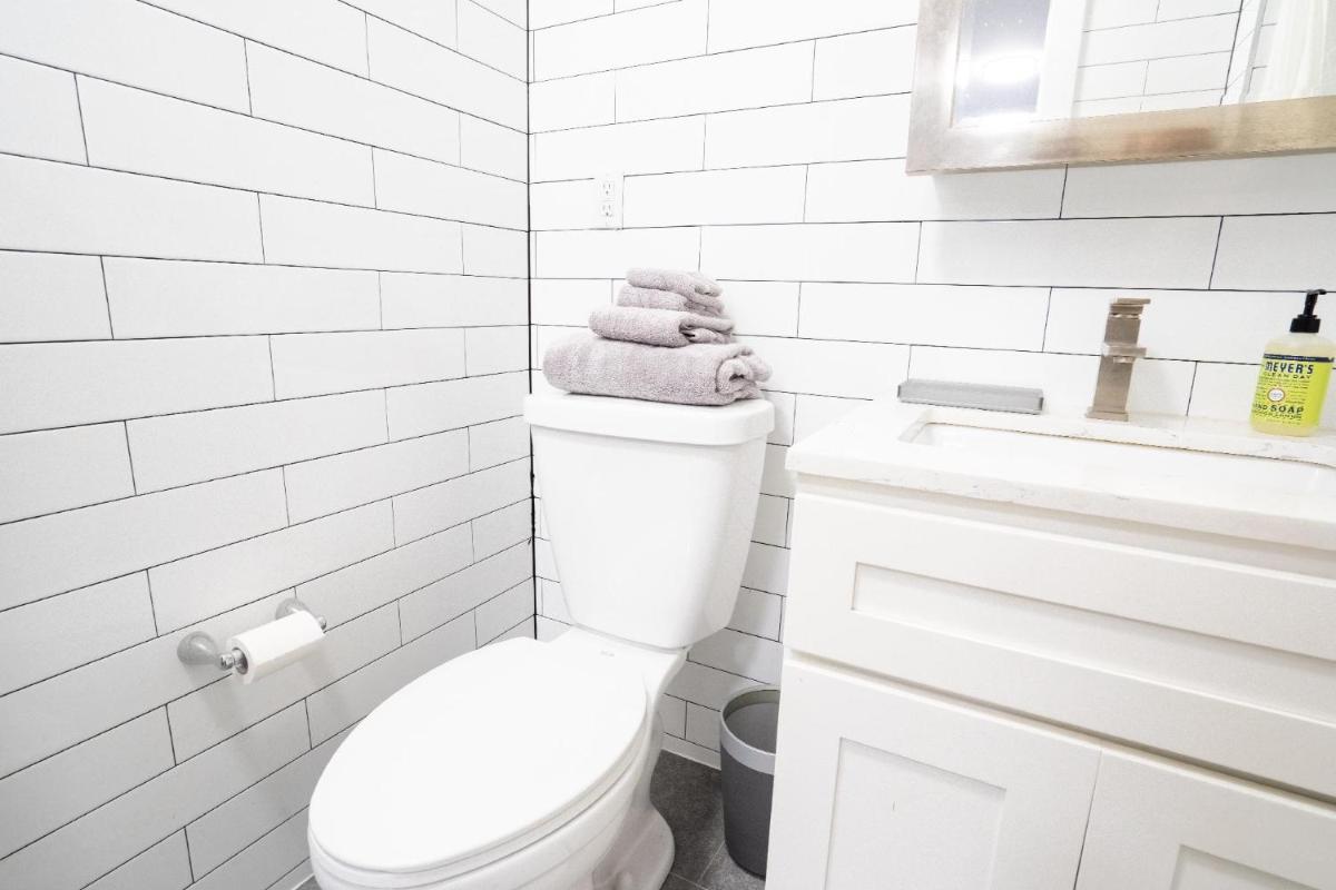 Little Italy Manhattan 30 Day Rentals - image 7