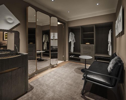 11 Howard by Suiteness - image 9