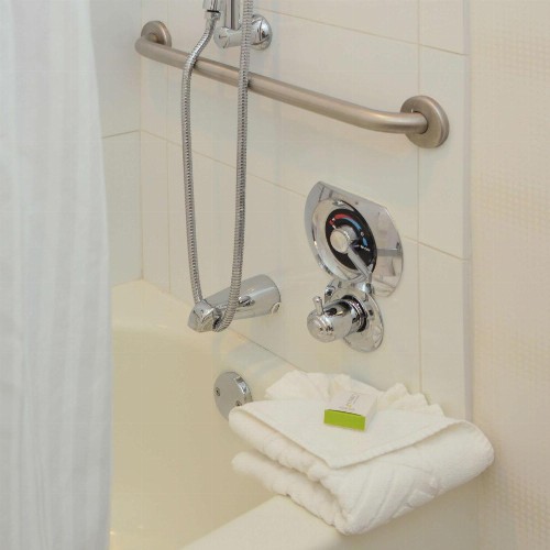 DoubleTree by Hilton Newark-Fremont - image 39
