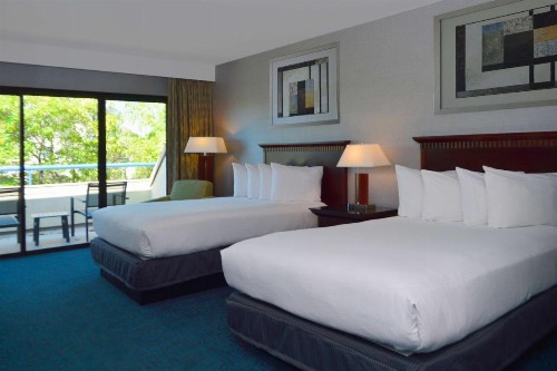 DoubleTree by Hilton Newark-Fremont - image 42