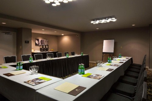 DoubleTree by Hilton Newark-Fremont - image 47