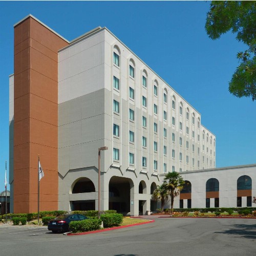 DoubleTree by Hilton Newark-Fremont - image 6