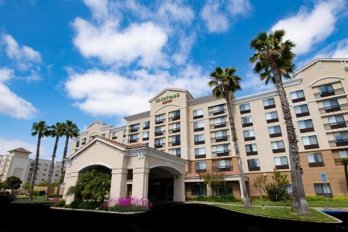 Courtyard by Marriott Newark Silicon Valley - image 3