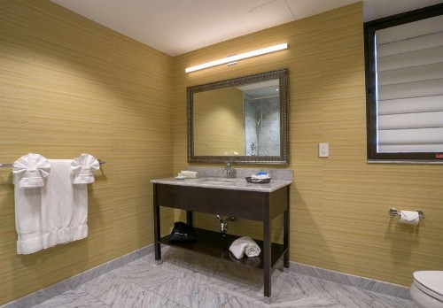 Best Western Plus Robert Treat - image 11