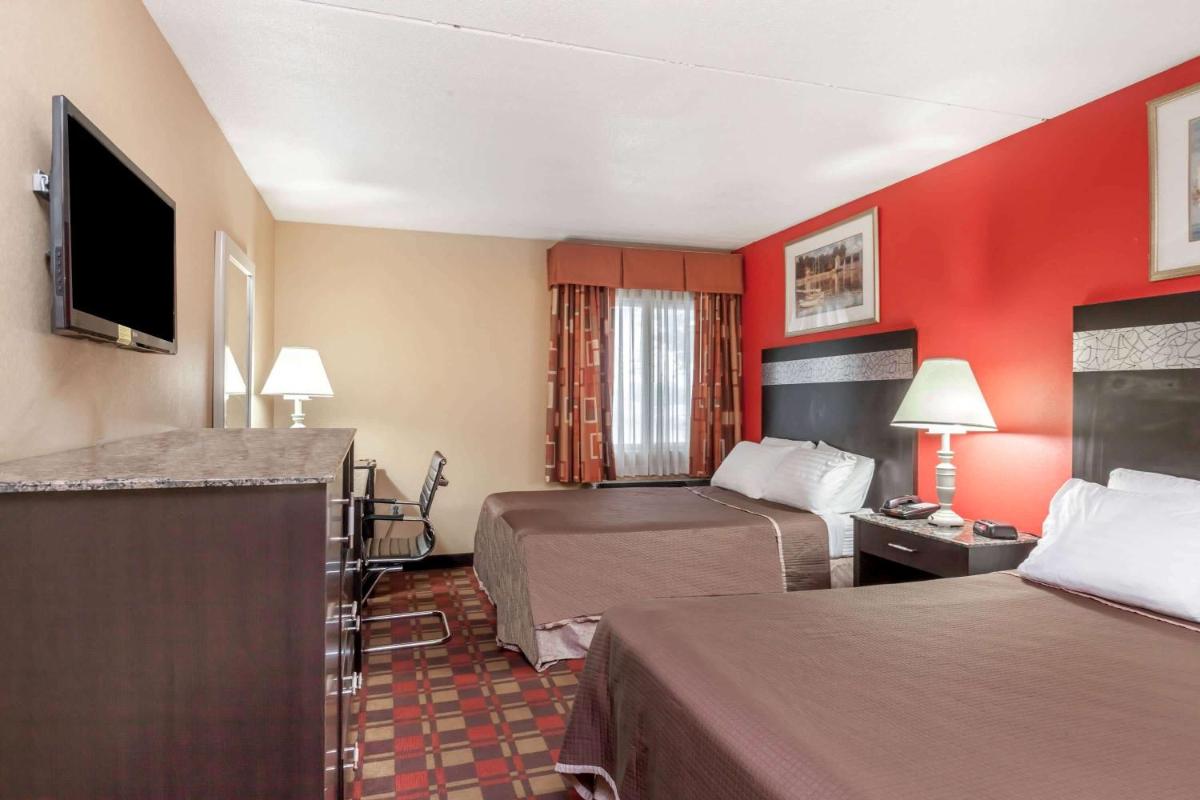 Howard Johnson by Wyndham Newark Airport - image 4