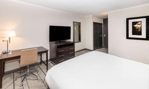 DoubleTree by Hilton Newark Penn Station NJ - image 25
