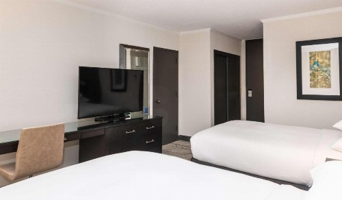 DoubleTree by Hilton Newark Penn Station NJ - image 36