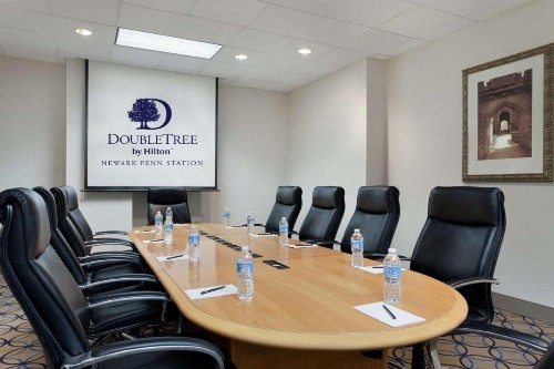 DoubleTree by Hilton Newark Penn Station NJ - image 43