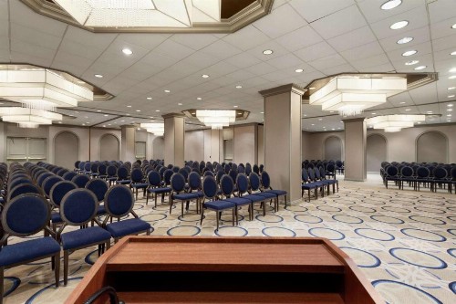 DoubleTree by Hilton Newark Penn Station NJ - image 46