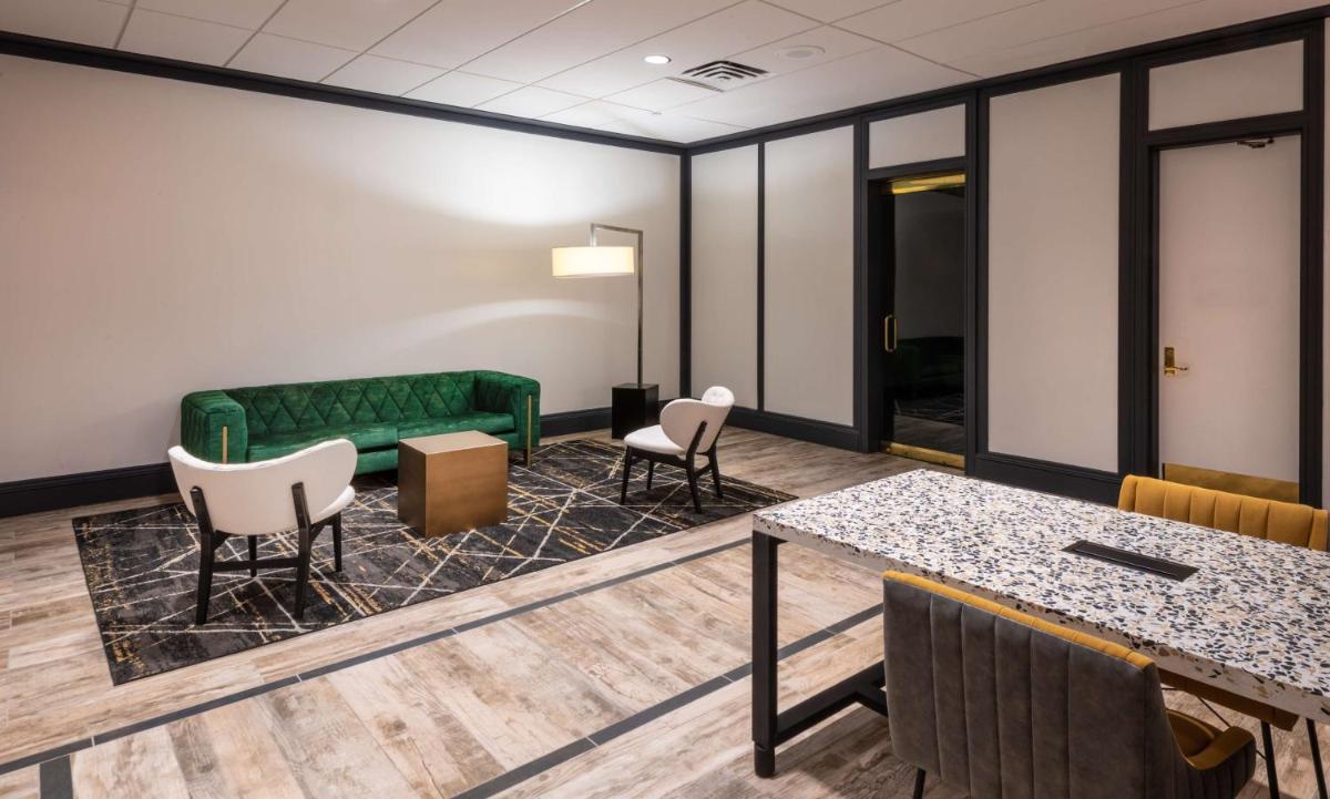DoubleTree by Hilton Newark Penn Station NJ - image 7