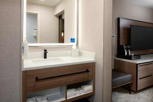 Newark Airport - image 24