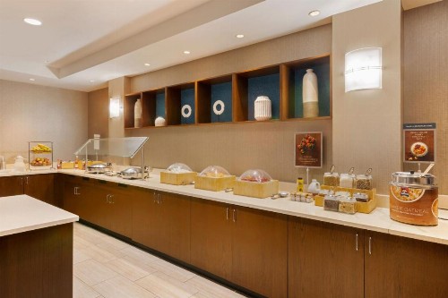 SpringHill Suites by Marriott Newark International Airport - image 2