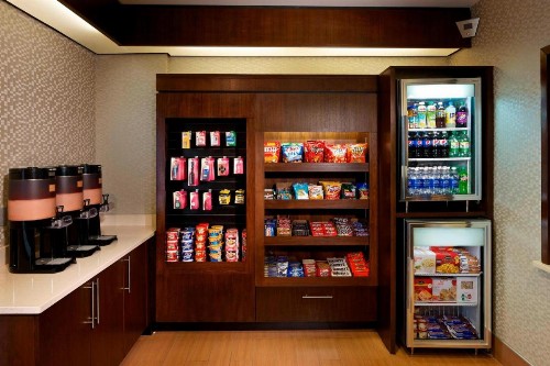 SpringHill Suites by Marriott Newark International Airport - image 3