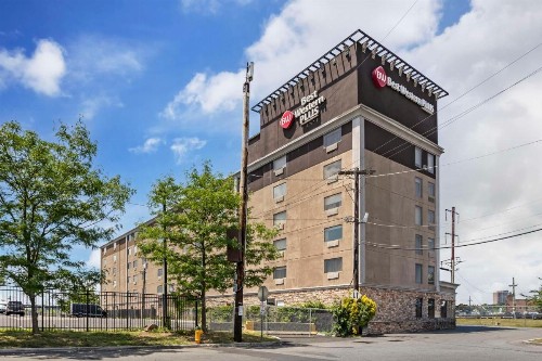 Best Western Plus Newark Airport West - image 35