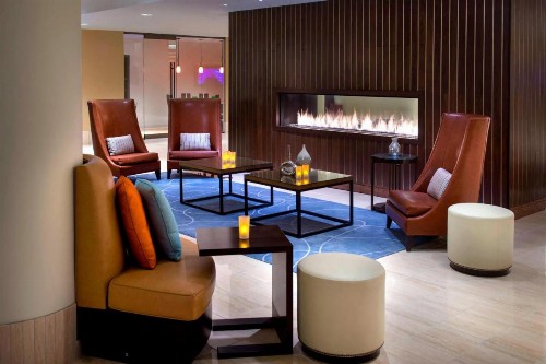 Newark Liberty International Airport Marriott - image 1