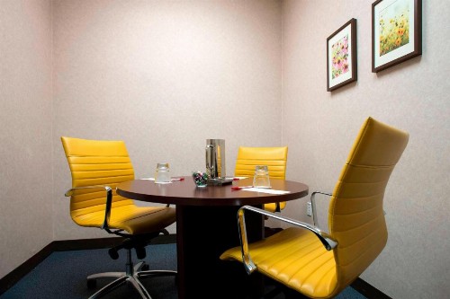 Newark Liberty International Airport Marriott - image 42