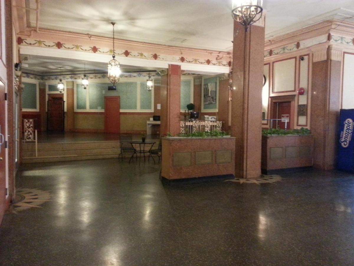 Hotel Riviera - image 3