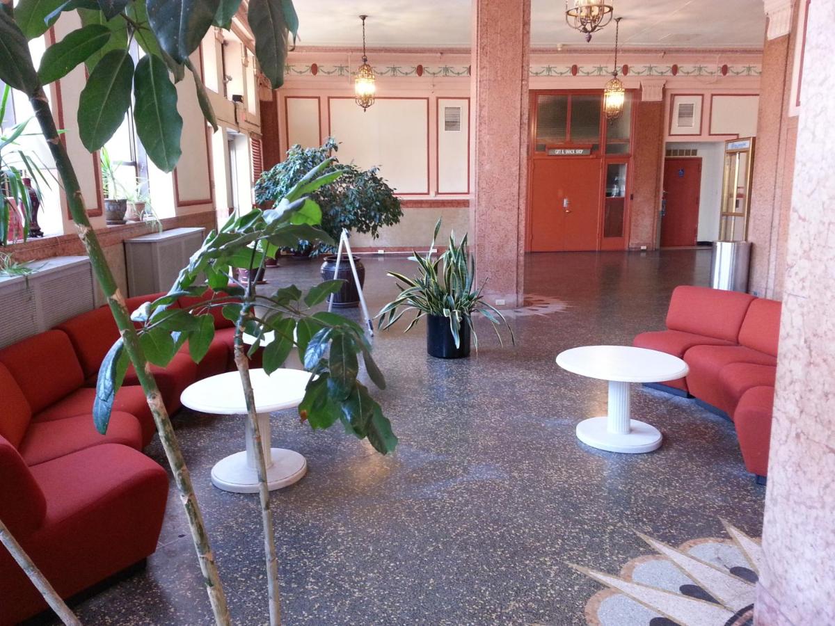 Hotel Riviera - image 6