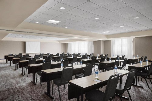 Courtyard by Marriott Newark Downtown - image 27