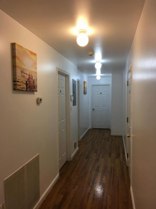 Mojoy Homesuites At Runyon - image 37