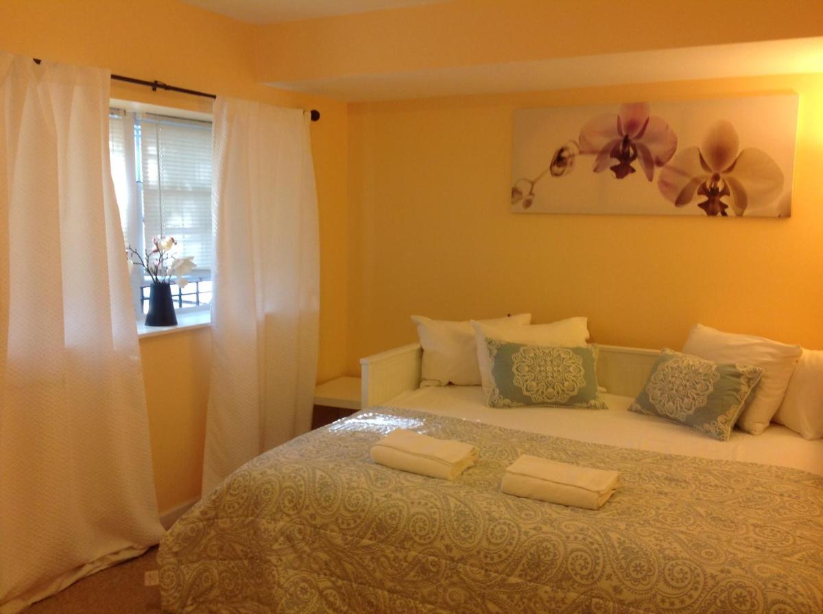 Mojoy Homesuites At Runyon - image 4