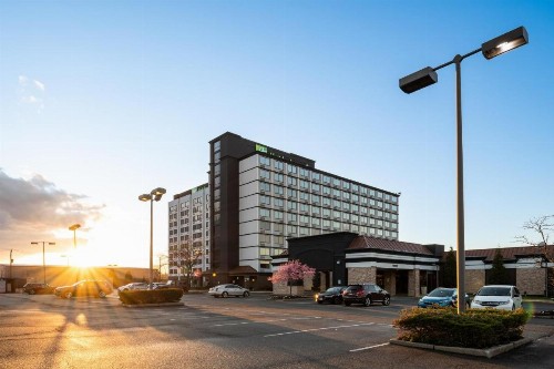 Holiday Inn Newark Intl Airport - North an IHG Hotel - image 25