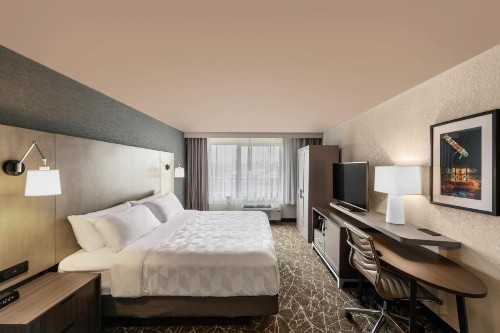 Holiday Inn Newark Intl Airport - North an IHG Hotel - image 37