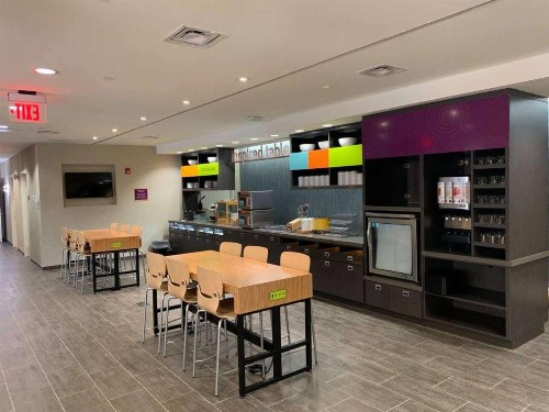 Home2 Suites By Hilton Newark Airport - image 9