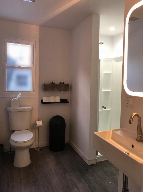The Modern GuestHouse Ironbound Newark-FastTrainToNYC-OneStopToAirport - image 4
