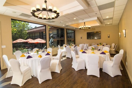 Palm Garden Hotel - image 32