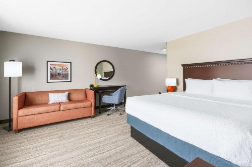 Hampton Inn & Suites Thousand Oaks - image 14