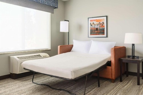 Hampton Inn & Suites Thousand Oaks - image 23