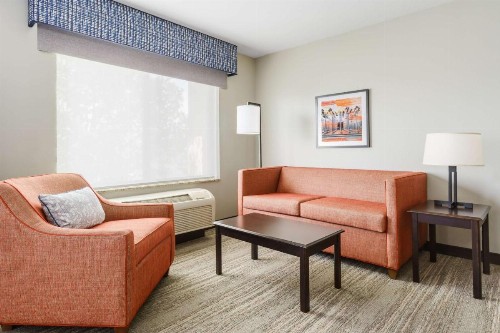 Hampton Inn & Suites Thousand Oaks - image 24