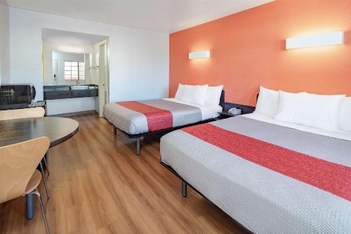 Motel 6-Thousand Oaks CA - image 11