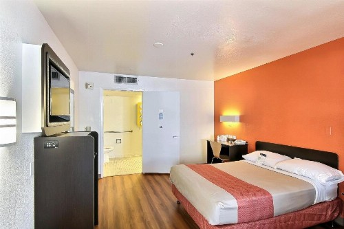 Motel 6-Thousand Oaks CA - image 18