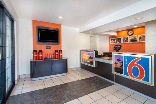 Motel 6-Thousand Oaks CA - image 21