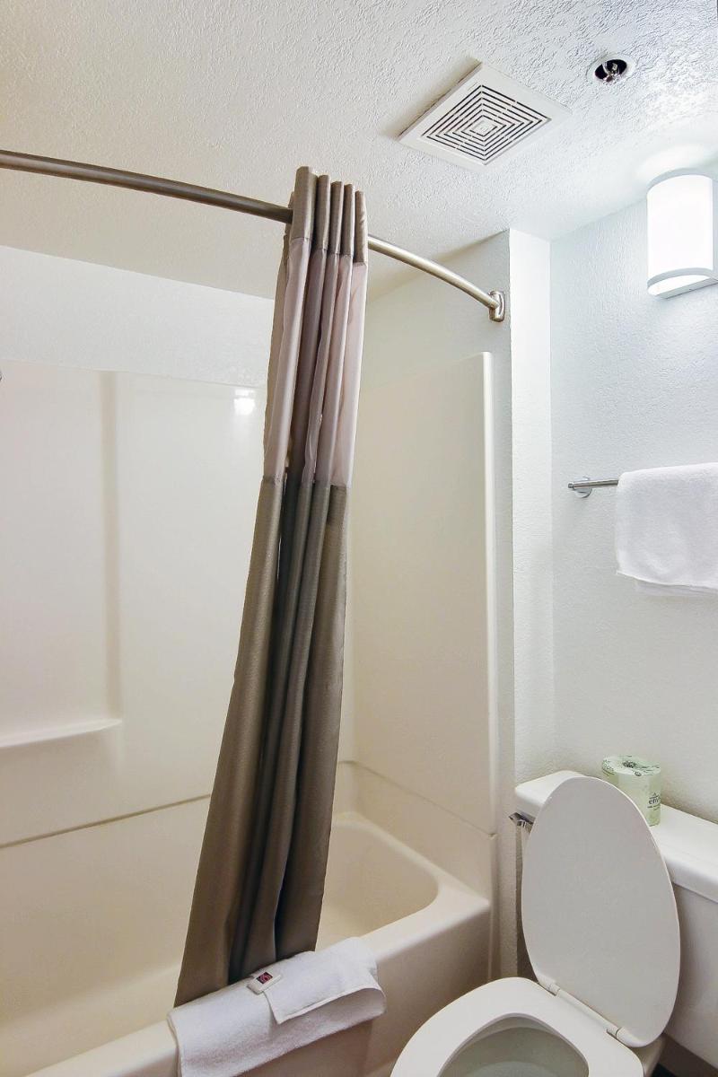 Motel 6-Thousand Oaks CA - image 3