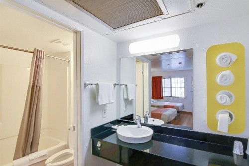 Motel 6-Thousand Oaks CA - image 32